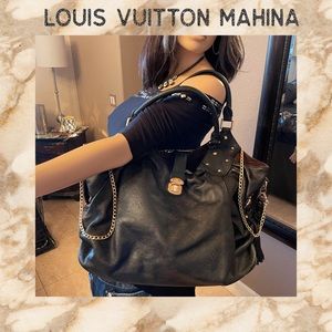 Louis Vuitton Black Mahina Leather Hobo Authentic with date code
